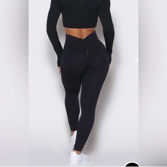 EUC Black Bombshell Figure Scrunch Leggings Size XS Made in USA - Picture 4 of 11